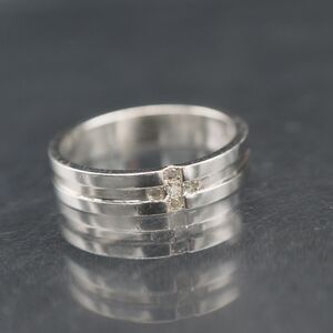 A816 ダイヤモンド 0.05ct SILVER刻印 リング クロス デザイン シルバー 指輪 4月誕生石 11号