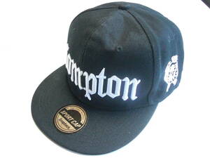 コンプトン「Compton」ロゴ刺しゅうロゴ刺しゅうキャップ（黒）ギャングスタ・チカーノ・ローライダー・HIPHOP・送料全国￥３００　