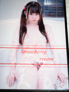 Strawberry cream 美咲りこ なるみれい いちごみるく コスプレROM デジタル 写真集