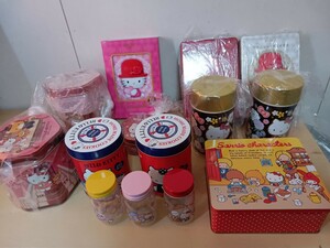 #361 未使用 未開封 sanrio サンリオ ハローキティ HELLO KITTY キティちゃん キキララ 空き缶 ビン 容器 小物入れ セット まとめ