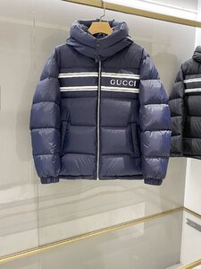 GUCCI　グッチ　メンズ　ダウンジャケット　ジャンパー　保温　フード付き　厚手　ブルゾン　冬服　アウター　サイズ52　1000円～