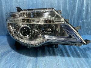 日産C26セレナ右 LED ヘッドライト 中古です。KOITO100-23683