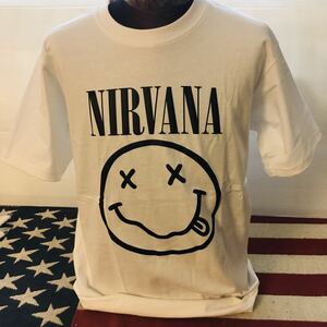 90年代バンド　ニルヴァーナ　Nirvana L バンドTシャツ ロックTシャツ　.