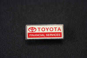 〇 TOYOTA ピンバッジ FINANCIAL SERVICE W22mm rcitys トヨタ クラウン アルファード ランクル ハリアーRAV4カローラ プリウス ハイエース