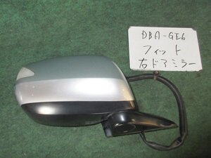 9kurudepa H21年 フィット DBA-GE6 右 ドア ミラー サイド 76208-TF0-J11 シルバー NH700M [ZNo:07000606]