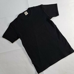 【送料無料】　　　　　　　　　　　　　AVIREX アヴィレックス 　　　　　　　　　Tシャツ 半袖　　SIZE:M 　黒　ブラック