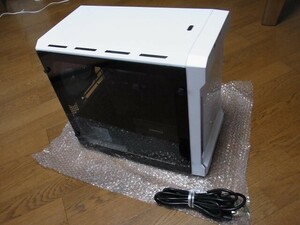 Phanteks 「ENTHOO EVOLV ITX TEMPERED GLASS」（型番：PH-ES215PTG） 電源付