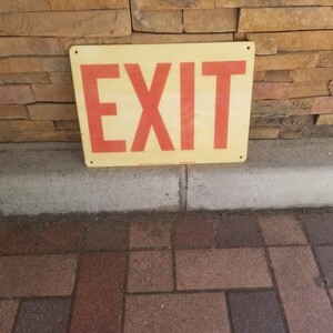 Vintage EXIT ヴィンテージサイン　USA インテリア 看板 アンティーク 壁飾り カフェ 店舗 