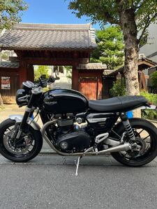 トライアンフspeed twin 1200 2024年式　1400km傷なし美車　低走行ETC25万程カスタム済み