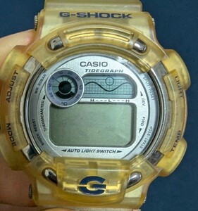 ジャンク扱い 電池切れ CASIO カシオ G-SHOCK DW-8600K 