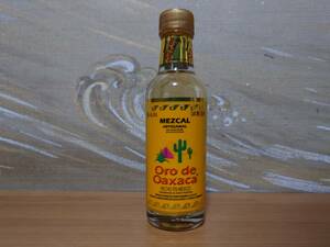 テキーラ ミニ ミニチュア MEZCAL Oro de Oaxaca メスカル 虫 イモ虫 検索 ドンフリオ クエルボ ポルフィディオ アホネ 旧 ラベル ボトル 