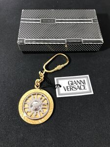 10-129 GIANNI VERSACE ジャンニ ベルサーチ キーホルダー キーリング チャーム ゴールド カラー 太陽 art. 999499 箱付き