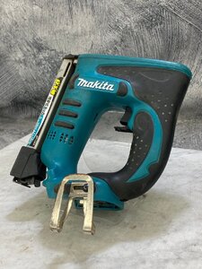 □t569　中古★makita　マキタ　 ST110D　充電式タッカ　エアタッカー 本体のみ