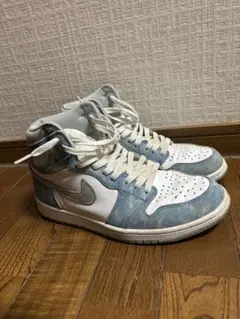 NIKE AJ1 HIGH ハイパーロイヤル