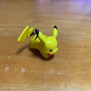 35. ポケモン 初期 2005 モンコレ ピカチュウ モンスターコレクションAG 任天堂 TOMY レア 希少 中古品 美品 送料無料