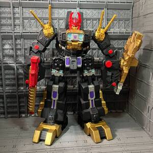 BLACKZARAK. Transformers Gigantic Action BlackZarak. USED NO BOX. 海外 即決