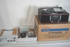 [6-33] 美品 TEAC ティアック LP-R550USB ターンテーブル カセット付きCDレコーダー 2013年製 箱有 オーディオ機器 音響機器