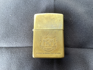 【現状品】Zippo/ジッポー SOLID BRASS ライター L Ⅷ 喫煙具 金色 GOLD KINGDOM OF HAWAII-COAT OF ARMS