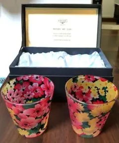 ORIBE  MODERN  ART  GLASS  ペア　箱付き