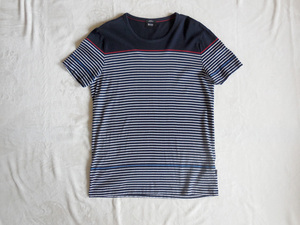 概ね美品（試着のみ）HUGO BOSS ／ ヒューゴ ボス 　SLIM FIT　半袖　ボーダー　Tシャツ　カットソー　送料185円～ 