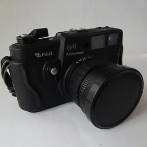 FUJI 富士フィルム フィルムカメラ 中判 GSW690Ⅲプロフェッショナル