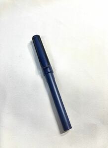 未使用品　カジュアル万年筆　ビジネス　紺　筆記具　コンバーター付　ペン(411)