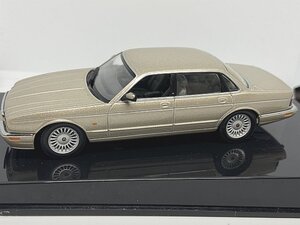 AUTOart オートアート 1/43 Jaguar ジャガー XJ8 GOLD ゴールド 53573