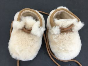 ●代TW192-60 UGG S/N 10030991 アグ ベビーシューズ サイズ JPN9 / EU16 / UK0.5 / USA0/1 F16014G 茶色 / ベージュ色