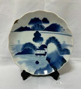 80436Y 染付 皿 山水紋様 継あり 伊万里 陶磁器 骨董 古美術 時代 古皿 0828