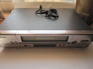 HITACHI VHS ビデオセッキ 7B-FV200（ジャンク扱い中古）