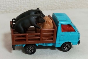 軽トラック トミカ No.31 スズキ キャリイ 家畜運搬車 動物 黒豚 ブタ ぶた ピグレット キャリィー キャリー ミニカー