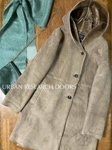 アーバンリサーチ URBANRESEARCH DOORS ムートン 素材 フードコート ベージュ ONEサイズ (M相当)コンディション良好