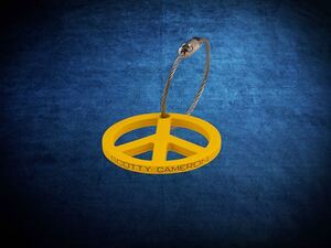 Key Fob Soft Touch Peace Sign Yellowスコッティキャメロン、キーフォブ