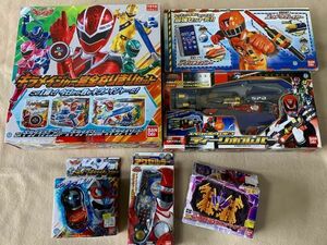 ◆☆493 おもちゃ まとめ キラメイジャー 完全なりきりセット、アプリチェンジャー 変身スマホ、ディーリボルバー アクセルラー など◆T