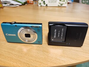 ★極美品 Canon キヤノン PowerShot A2400 IS ブルー コンパクトデジタルカメラ