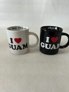 ２３６７　マグカップ　ⅠＬＯＶＥ　ＧＵＡＭ　白と黒　2客　長期保管品