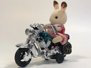 ミニバイク アメリカンバイク ミニカー ミニチュア ドールハウス ジオラマ シルバニア 情景 フィギュア figma オビツろいど 1/20