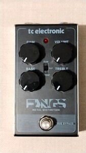 FANGS METAL DISTORTION