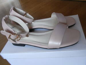 23CM　Ｍサイズ☆女性用の可愛いパステルピンクのサンダル　/　ローヒールの靴