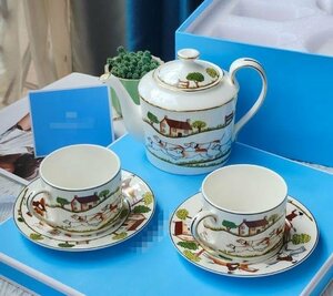 美品 ウェッジウッド wedgwood ティーカップ＆ソーサー ティーポット　２客セット　洋食器 インテリア コーヒー ティーカップ