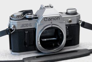 Canon キャノン 昔の高級一眼レフカメラ AE-1（銀）ボディ 作動品 （鳴き無し）（腐食無し）