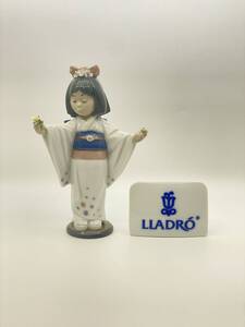 *＊ LLADRO リャドロ ＊* FLOWER GAZER フィギュリン No. 6152 フラワーゲイザー　*L87