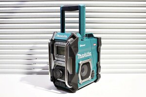 【美品】makita マキタ 40Vmax対応 充電式ラジオ MR002G Bluetooth USB接続タイプ 10.8/14.4/18V