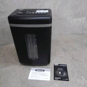 24国/C023673-2/MY3000/N021-13/　Fellowes フェローズ シュレッダー B131C ブラック