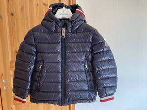 モンクレール　ダウンジャケット　子供サイズ　4anni 104cm　子供用(3歳から5歳)　MONCLER Moncler ジャンバー幼稚園制服