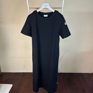 【レア】【美品】MONCLERモンクレール　半袖ワンピース切り替え　黒　XS