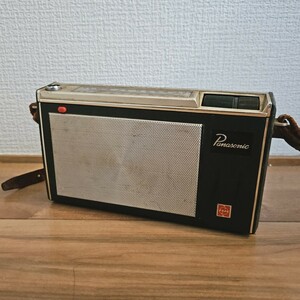 National Panasonic R-804 2-BAND 8-TRA NSISTOR トランジスタラジオ ナショナル