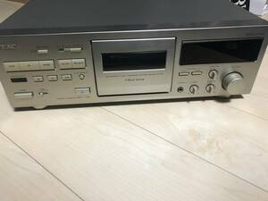 (ジャンク品）TEAC：3ヘッド・カセットデッキ：V-1050