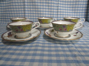 ＃ＮＯＲＩＴＡＫＥ「ノリタケ（ＰＡＴＲＩＥ）★金彩ぶどう柄の落ち着いた色合いのカップ＆ソーサー～５客セット」～箱なし