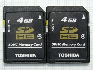 ★TOSHIBA ＳＤＨＣメモリーカード ４GB ２枚 中古★送料８５円・１８５円